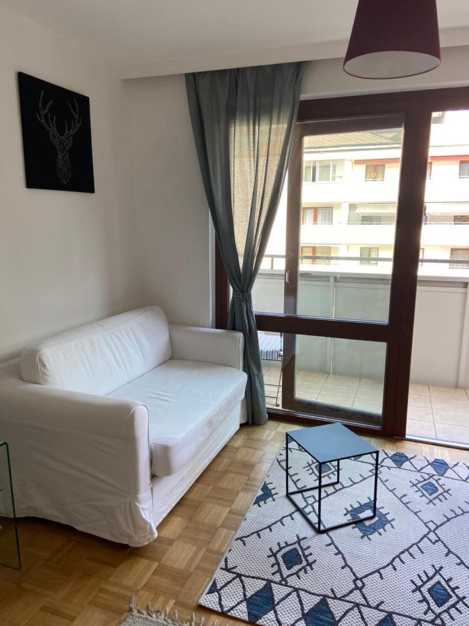Vienna4 Apartament *